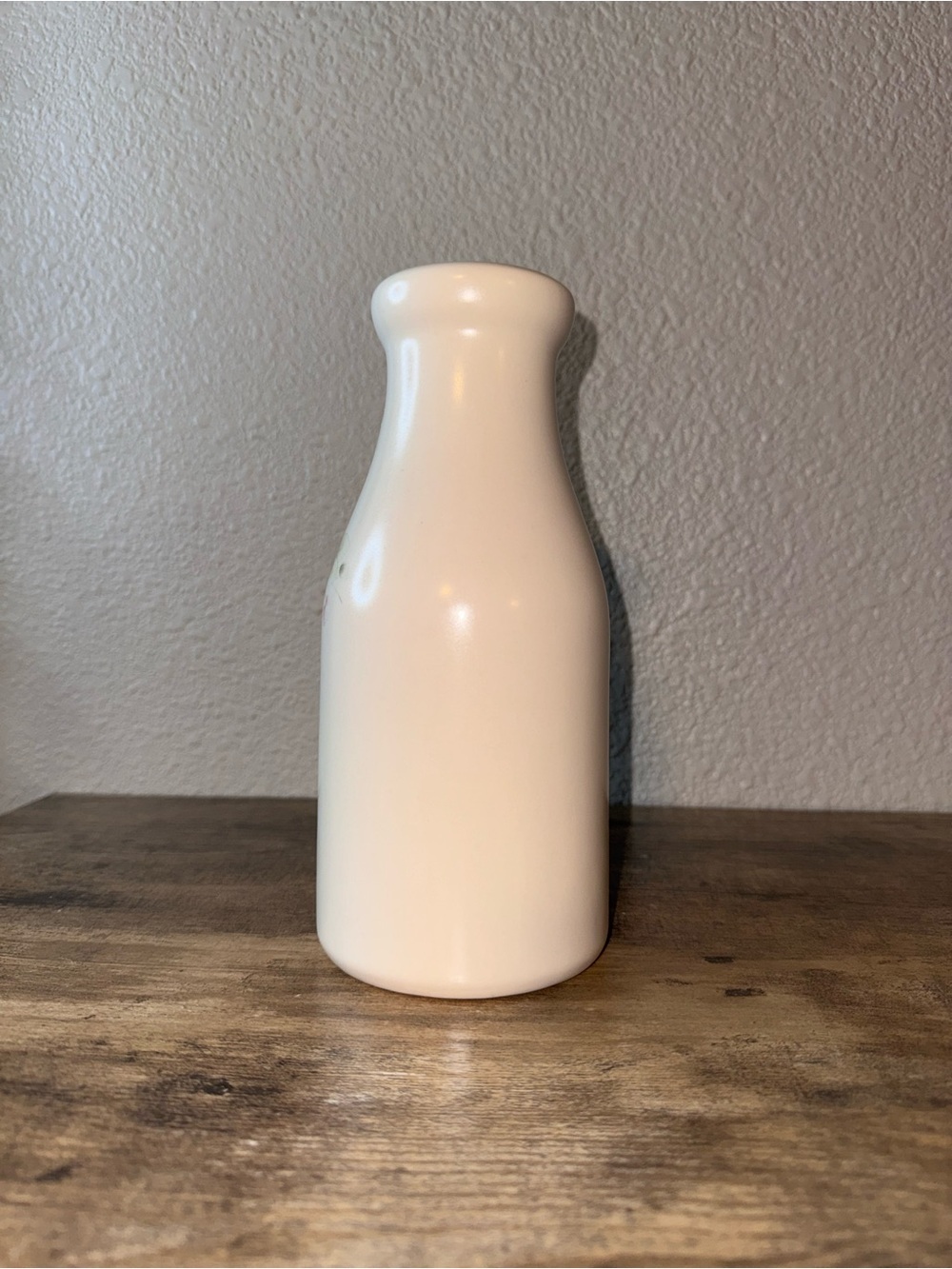 Vintage Pfaltzgraff USA Floral Milk Bottle Vase - Picture 6 of 13